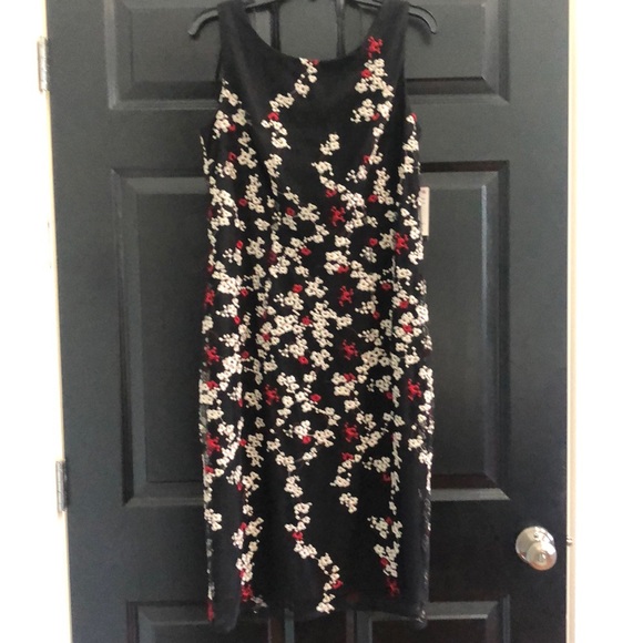Dresses & Skirts - NWT women’s dress